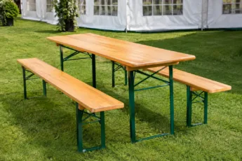 Bierzeltgarnituren: Die besten Modelle im Vergleich